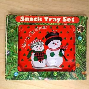 Vintage 1987 McCrory Christmas snack 4 Metal Tray Set